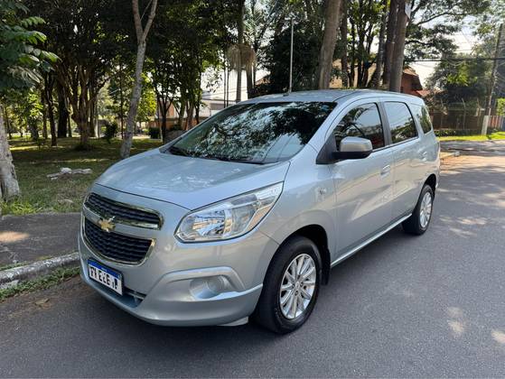 CHEVROLET SPIN 1.8 LT 8V FLEX 4P MANUAL CHEVROLET SPIN 1.8 LT 8V FLEX 4P MANUAL
